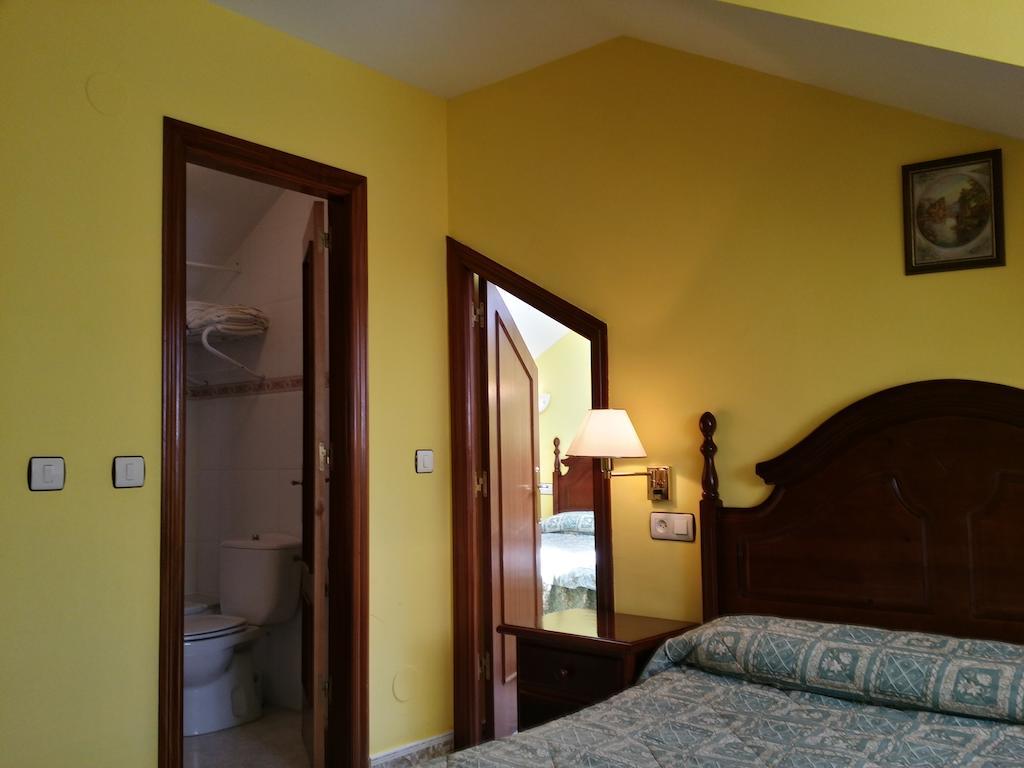Hotel Las Palmeras Celorio  Exterior photo